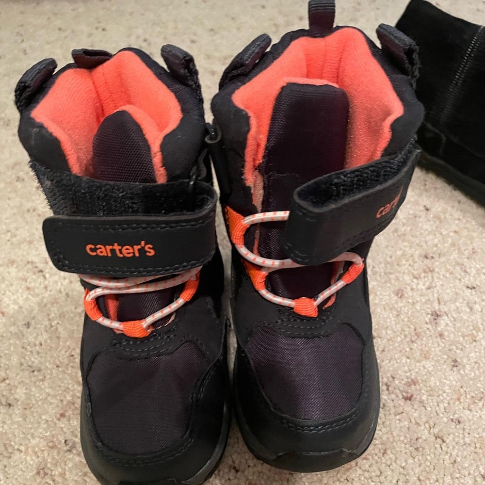 Carter’s snow boots